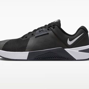 Nike Metcon 10
Women's Workout Shoes